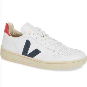 VEJA V-10 Sneaker